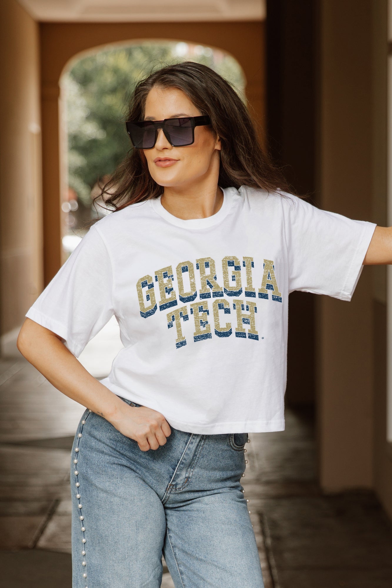 GEORGIA TECH YELLOW JACKETS CLAIM TO FAME BOXY FIT WOMEN'S CROPPED TEE