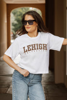 LEHIGH MOUNTAIN HAWKS CLAIM TO FAME BOXY FIT WOMEN'S CROPPED TEE