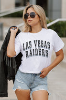 LAS VEGAS RAIDERS CLAIM TO FAME BOXY FIT WOMEN'S CROPPED TEE