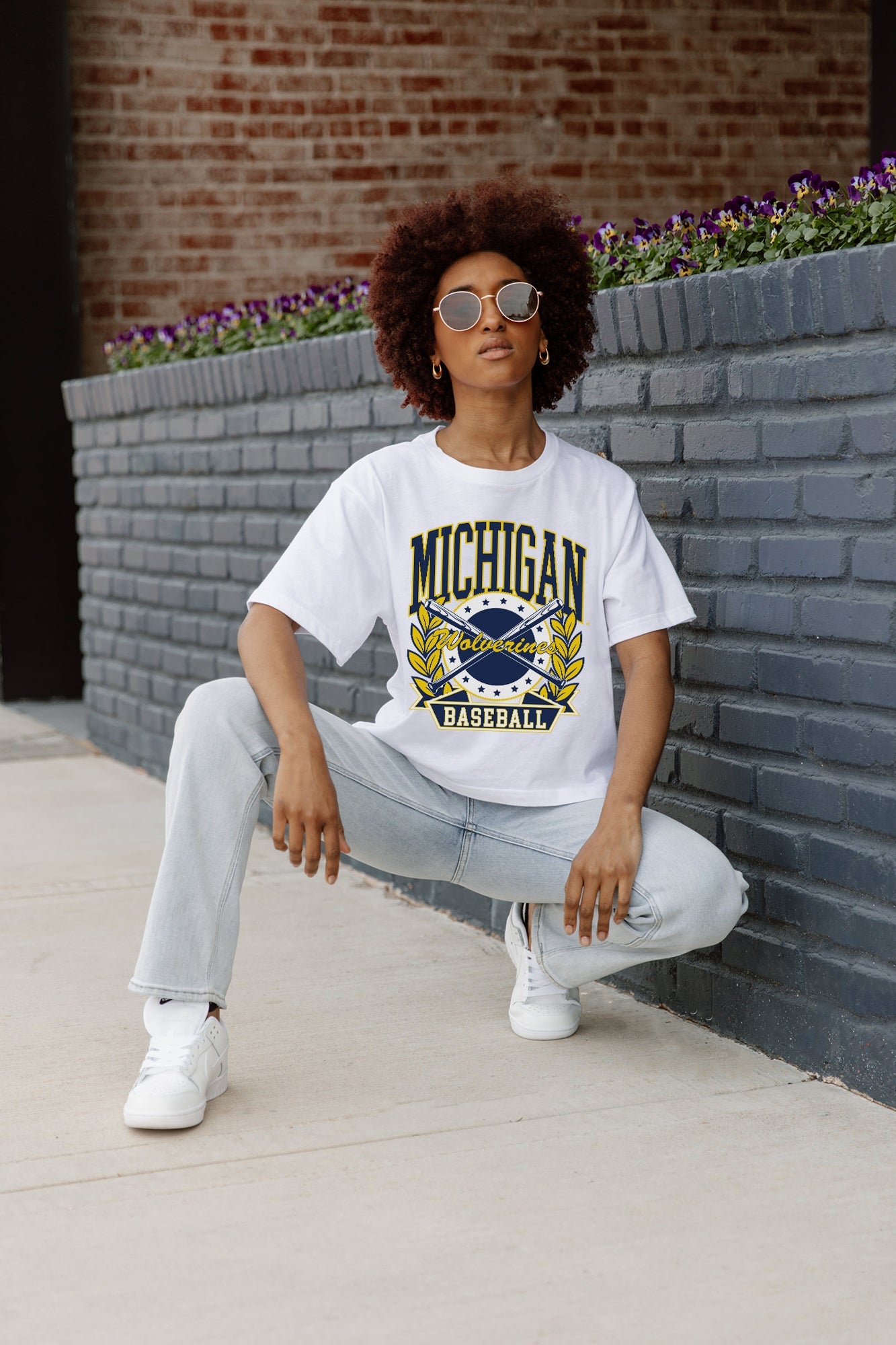 MICHIGAN WOLVERINES BASES LOADED BOXY FIT WOMEN'S CROP TEE