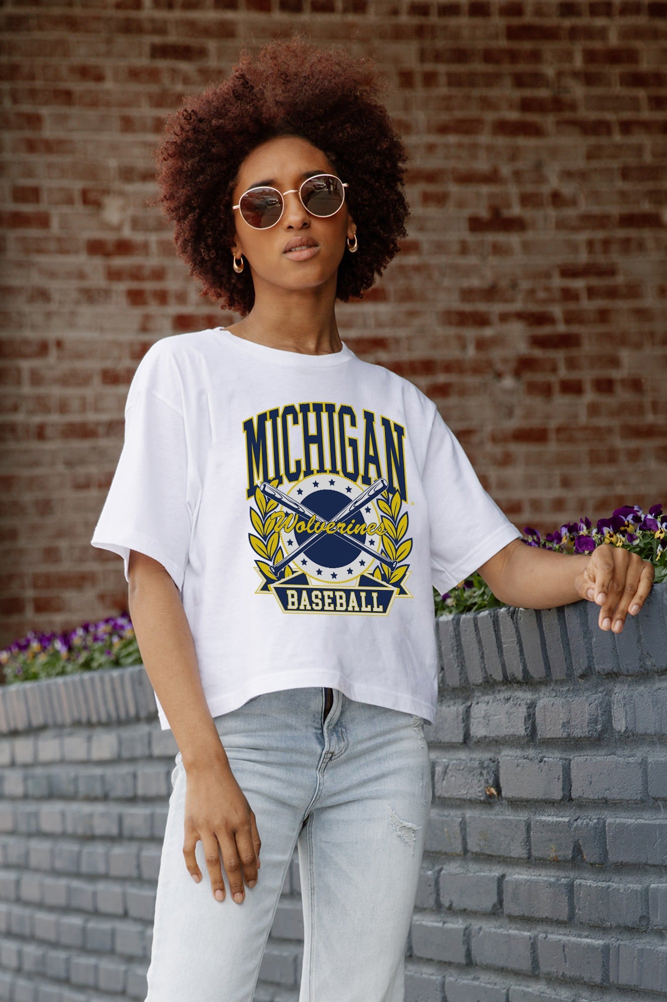 MICHIGAN WOLVERINES BASES LOADED BOXY FIT WOMEN'S CROP TEE