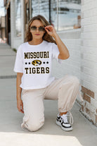 MISSOURI TIGERS TO THE POINT BOXY FIT WOMEN'S CROP TEE