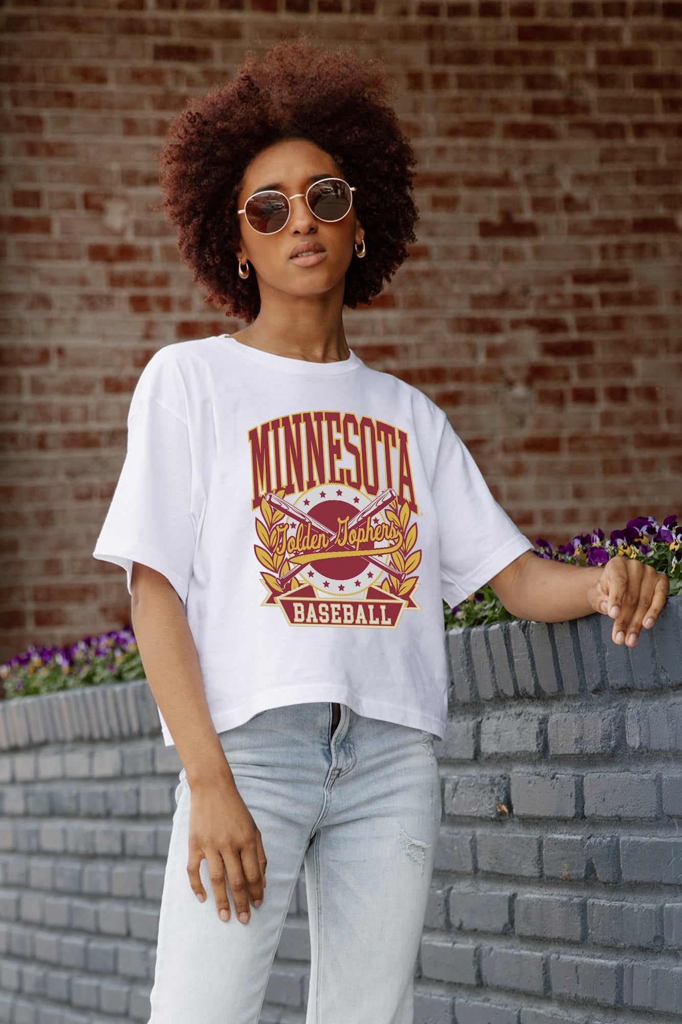 MINNESOTA GOLDEN GOPHERS BASES LOADED BOXY FIT WOMEN'S CROP TEE