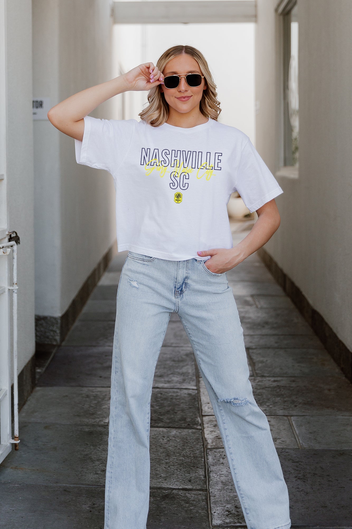 NASHVILLE SC KEEP PLAYING BOXY FIT WOMEN'S CROPPED TEE