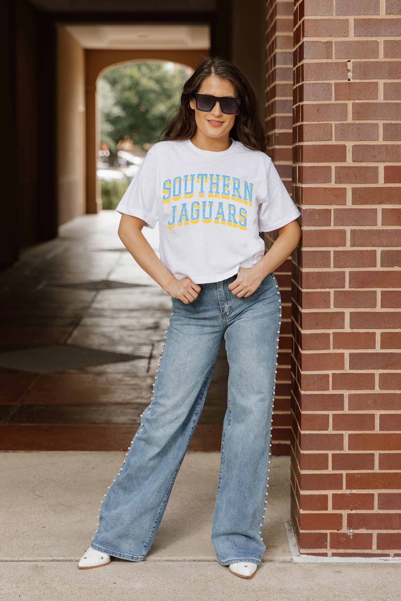 SOUTHERN JAGUARS CLAIM TO FAME BOXY FIT WOMEN'S CROPPED TEE