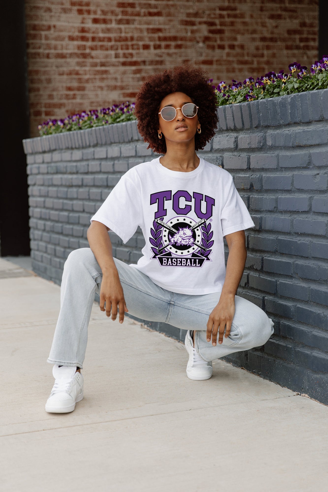 TCU HORNED FROGS BASES LOADED BOXY FIT WOMEN'S CROP TEE