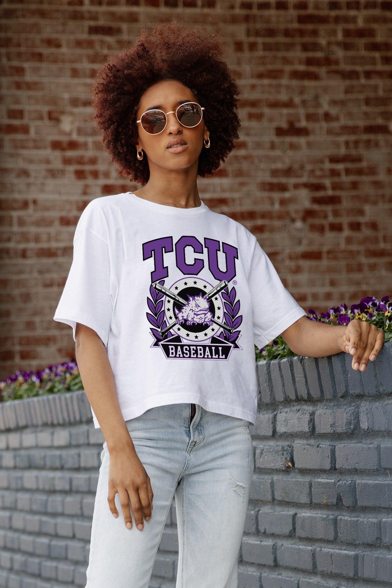 TCU HORNED FROGS BASES LOADED BOXY FIT WOMEN'S CROP TEE