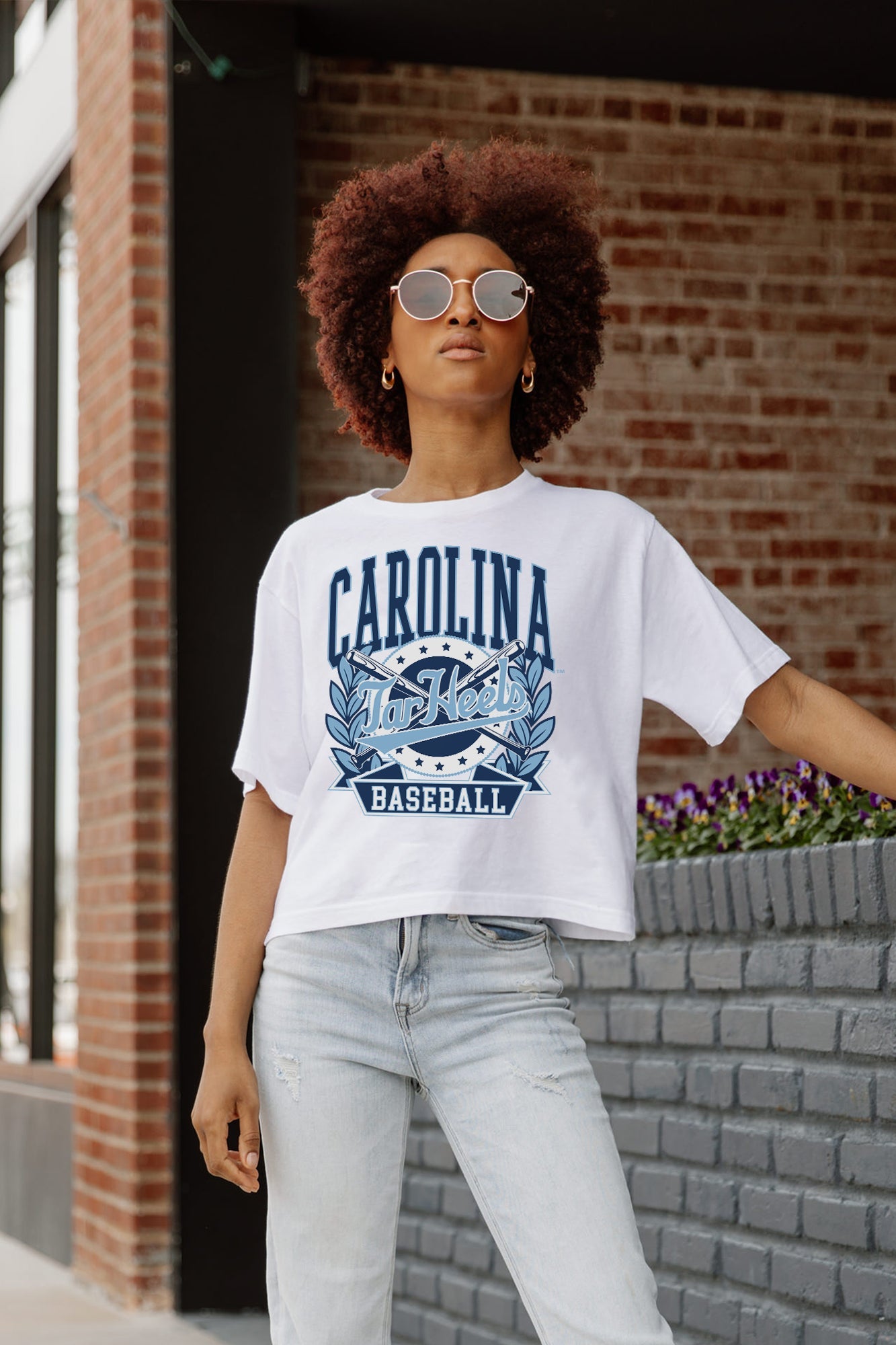 NORTH CAROLINA TAR HEELS BASES LOADED BOXY FIT WOMEN'S CROP TEE