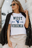 WEST VIRGINIA MOUNTAINEERS TO THE POINT BOXY FIT WOMEN'S CROP TEE