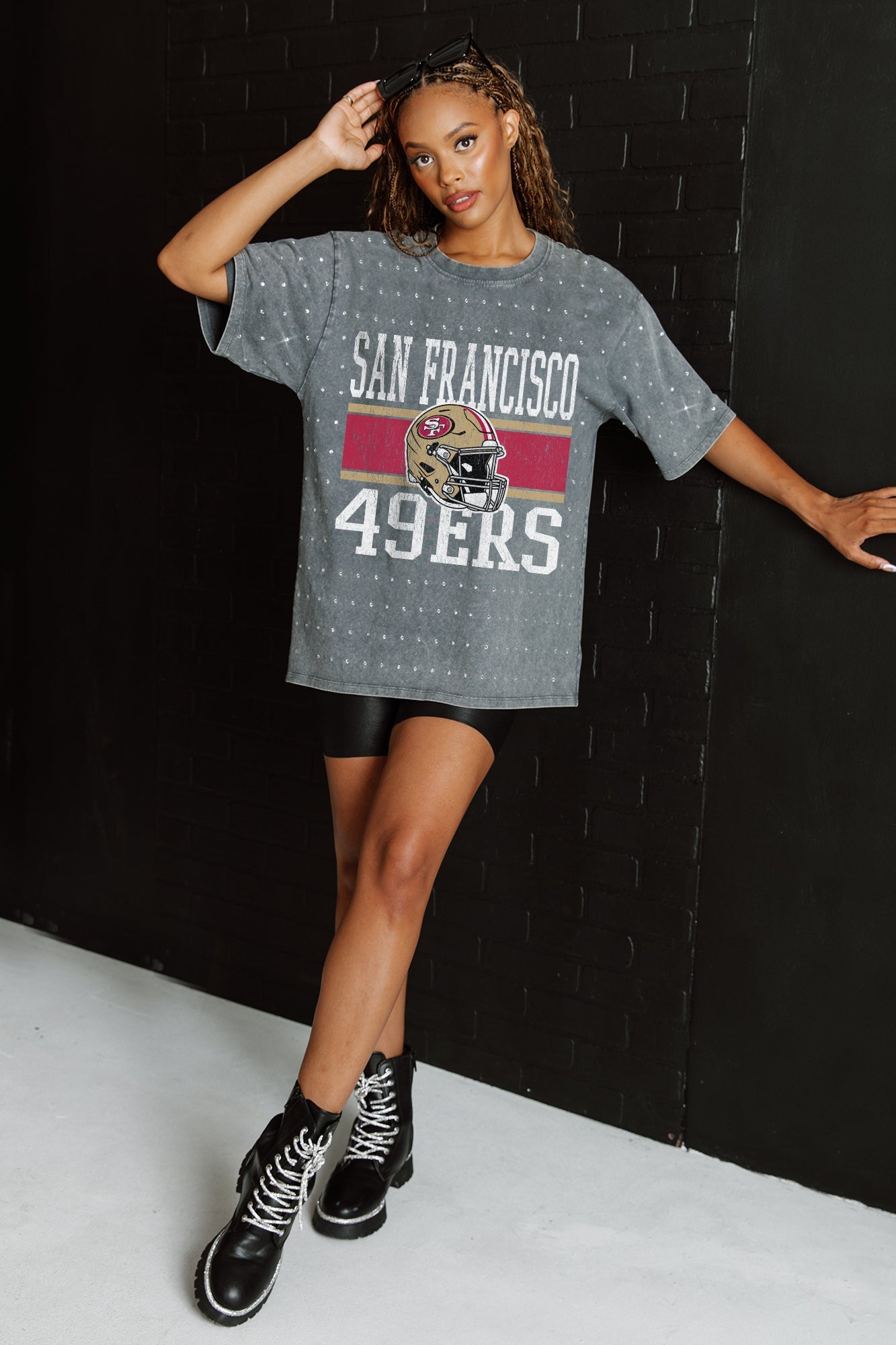 SAN FRANCISCO 49ERS ON THE BALL MINI RHINESTONE SHORT SLEEVE CLASSIC TEE