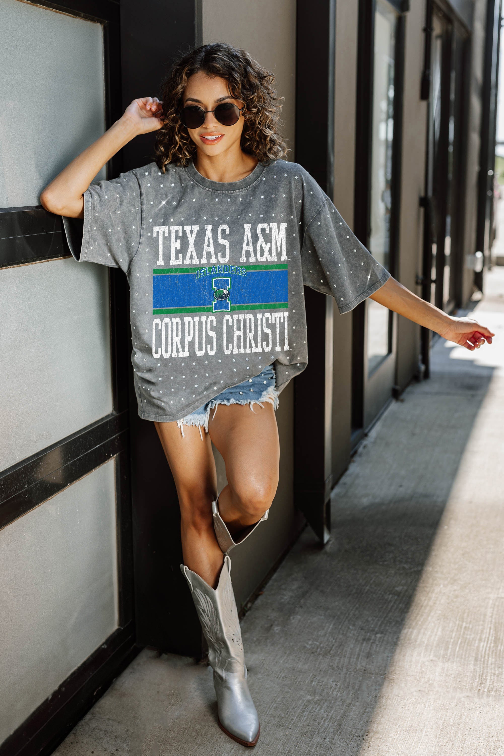 TEXAS A&M-CORPUS CHRISTI ISLANDERS ON THE BALL MINI RHINESTONE SHORT SLEEVE CLASSIC TEE