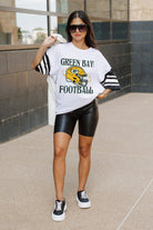 GREEN BAY PACKERS STARTING LINEUP VINTAGE LOOK SHORT SLEEVE SPORTS STRIPE RAGLAN TEE