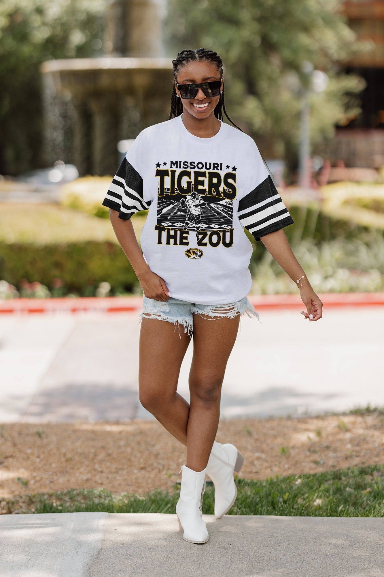 MISSOURI TIGERS CROWD PLEASER VINTAGE LOOK SHORT SLEEVE SPORTS STRIPE RAGLAN TEE