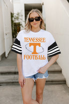 TENNESSEE VOLUNTEERS STARTING LINEUP VINTAGE LOOK SHORT SLEEVE SPORTS STRIPE RAGLAN TEE