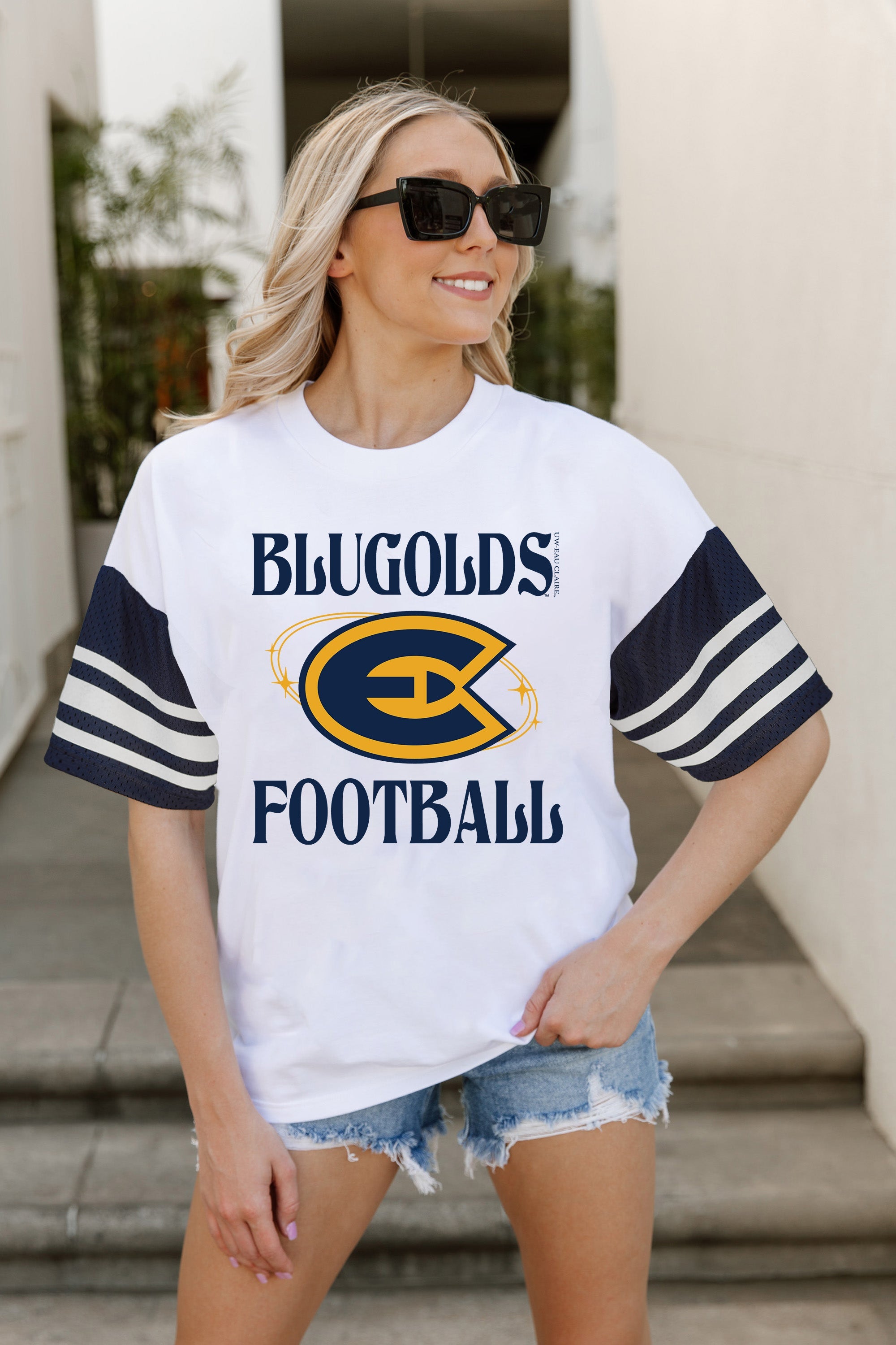 WISCONSIN-EAU CLAIRE BLUGOLDS STARTING LINEUP VINTAGE LOOK SHORT SLEEVE SPORTS STRIPE RAGLAN TEE