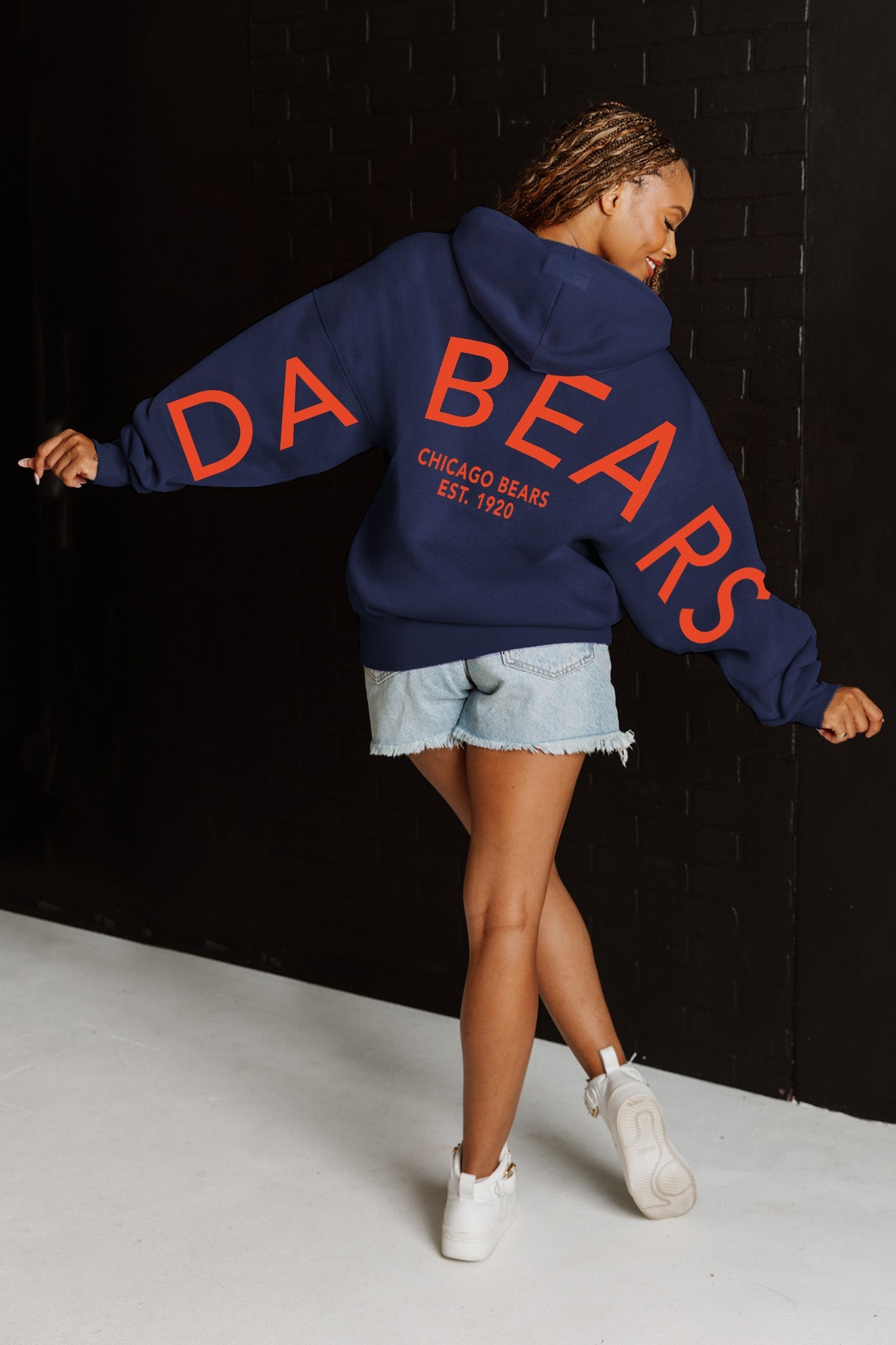 CHICAGO BEARS NEVER STOP OVERSIZED PREMIUM WEIGHT HOODIE