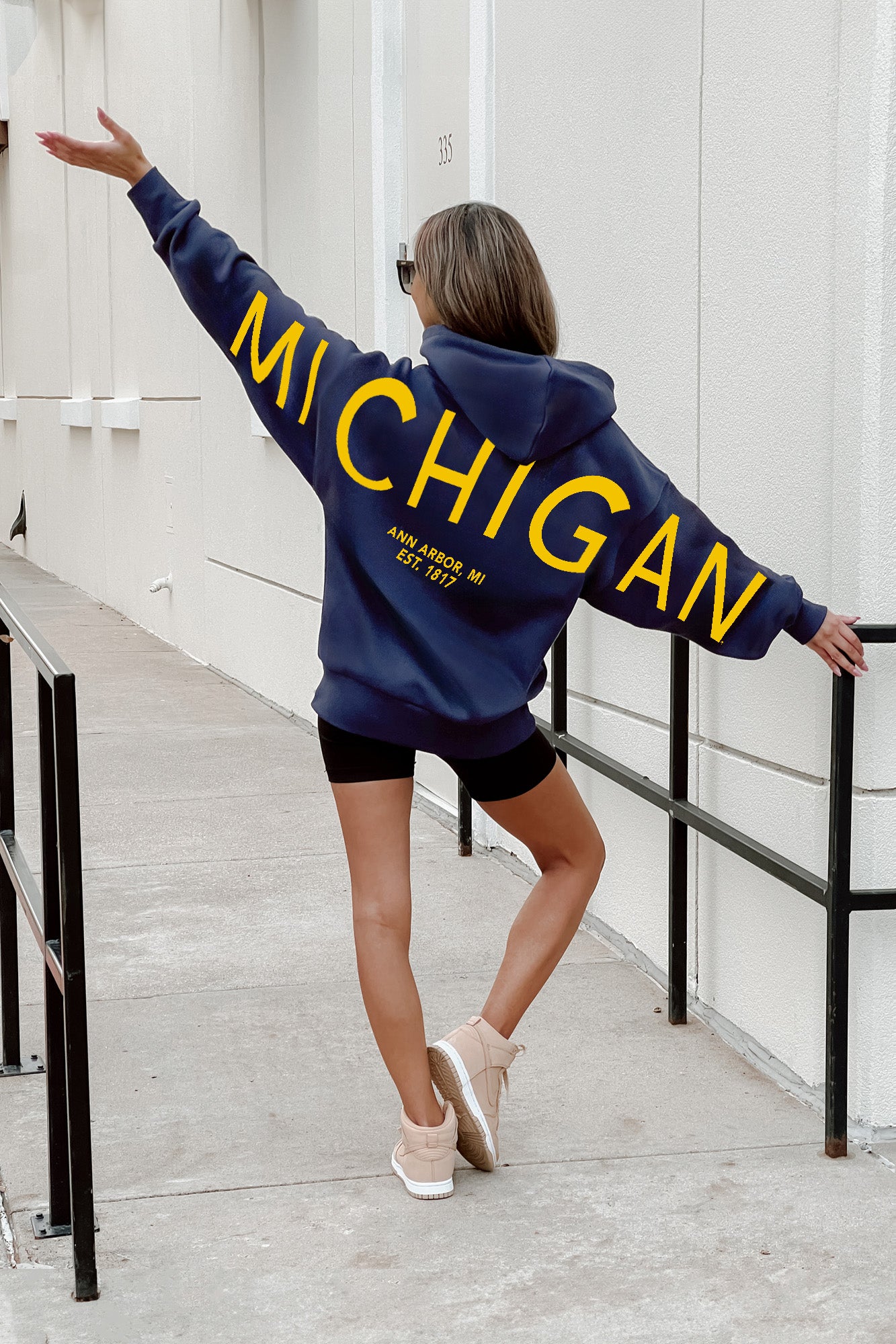 MICHIGAN WOLVERINES NEVER STOP OVERSIZED PREMIUM WEIGHT HOODIE