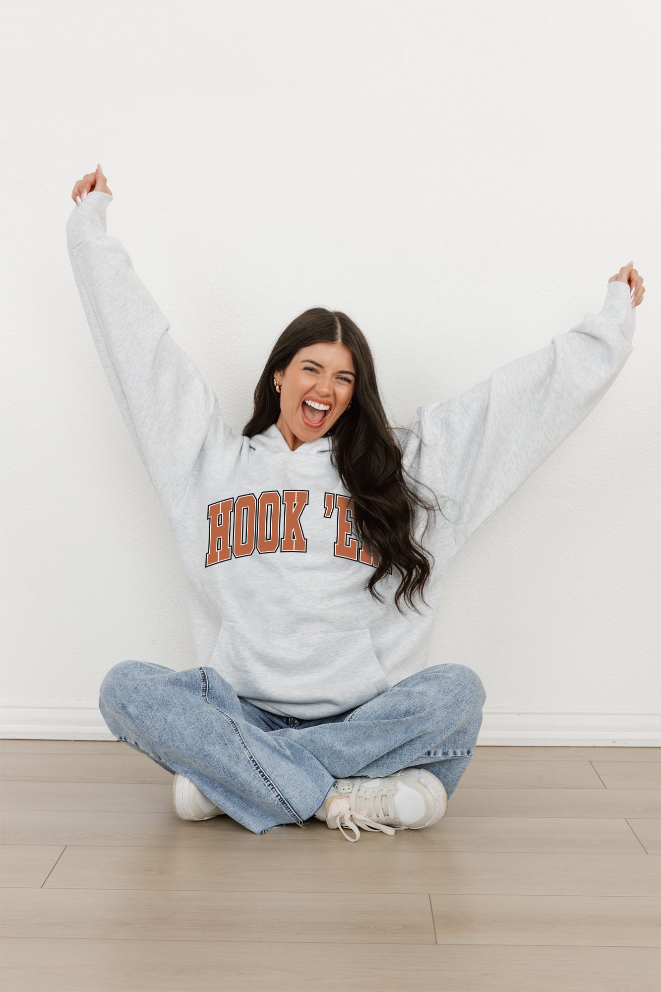 TEXAS LONGHORNS WINNING LOOK OVERSIZED PREMIUM WEIGHT HOODIE BY MADI PREWETT TROUTT