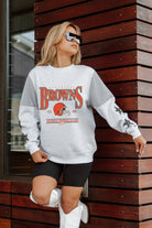 CLEVELAND BROWNS SHINING SPIRIT CREWNECK FLEECE WITH JERSEY MESH CONTRASTING SHOULDER INSERT