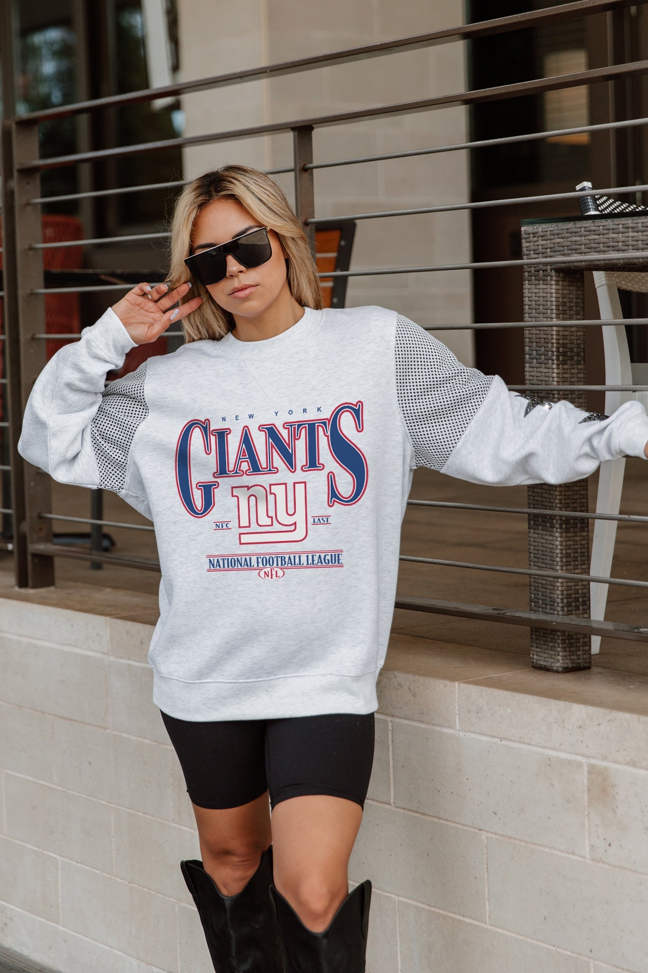 NEW YORK GIANTS SHINING SPIRIT CREWNECK FLEECE WITH JERSEY MESH CONTRASTING SHOULDER INSERT