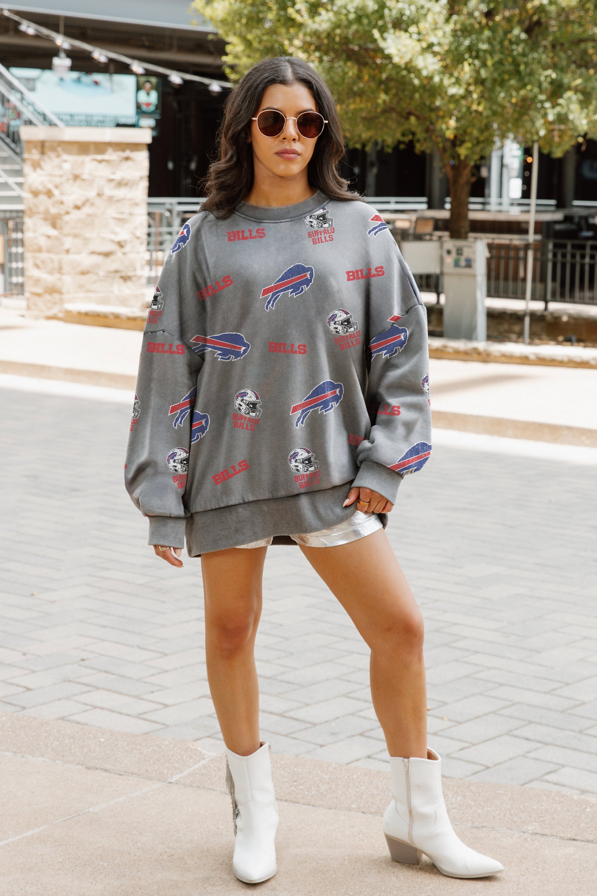 BUFFALO BILLS PLAYBACK VINTAGE WASH OVERSIZED CREWNECK FLEECE