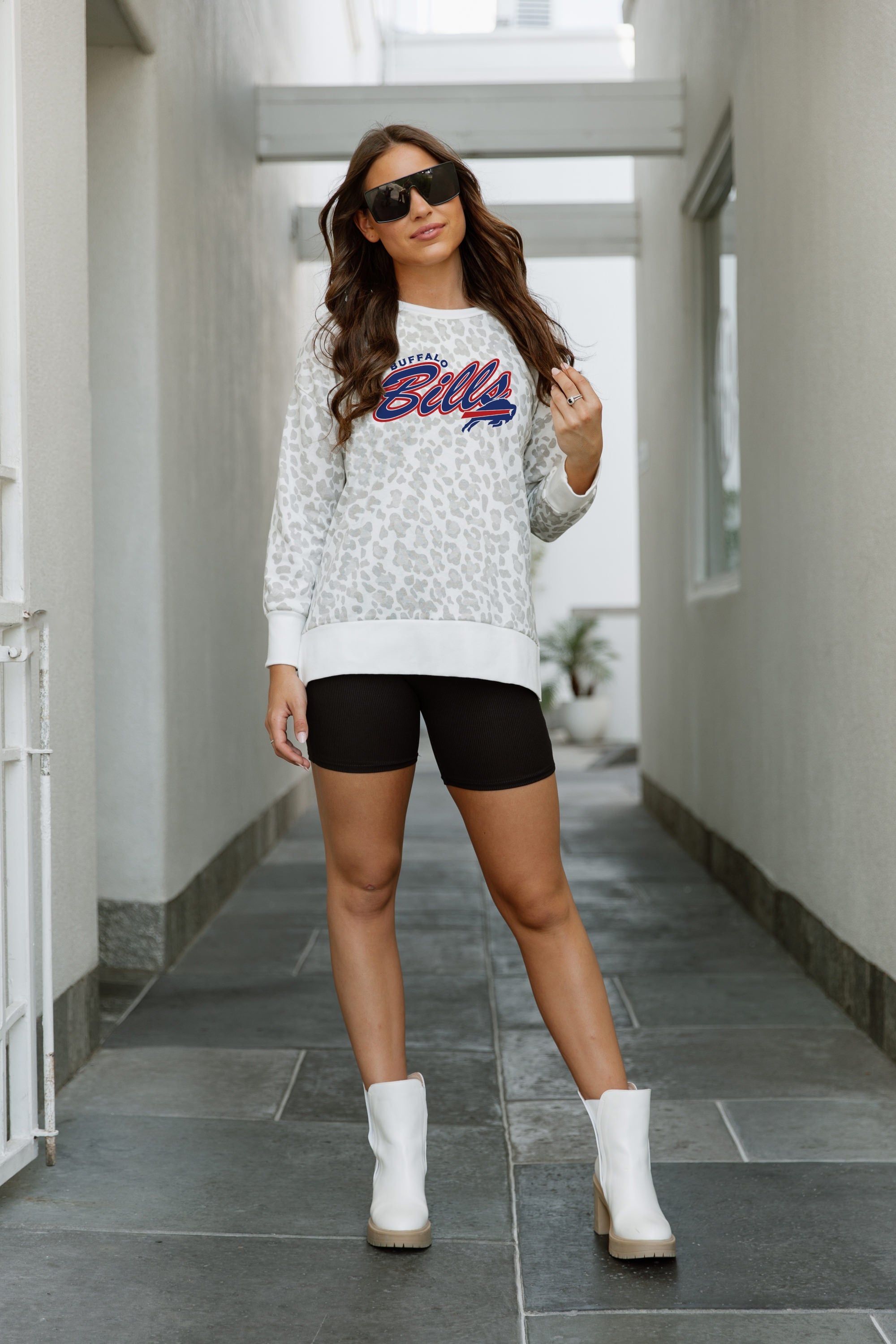 BUFFALO BILLS FEELING WILD SIDE SLIT PULLOVER