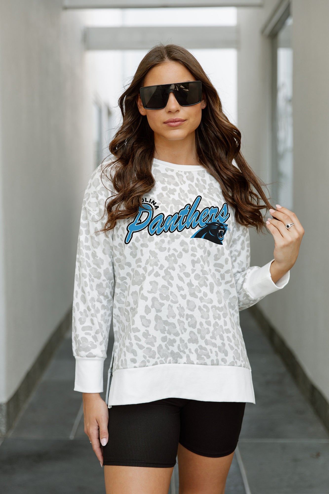 Women's Gameday Couture White Carolina Panthers Yard Line Pullover Sweatshirt Size: Small