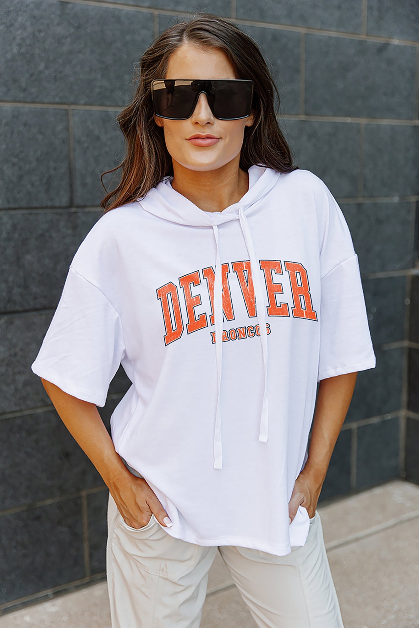 Denver Broncos Gameday Couture Women's Chic Captain French Terry Short  Sleeve Pullover Hoodie - White