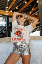 CINCINNATI BENGALS VICTORIOUS VIXEN SHORT SLEEVE FLOWY TEE