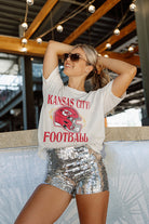 KANSAS CITY CHIEFS VICTORIOUS VIXEN SHORT SLEEVE FLOWY TEE