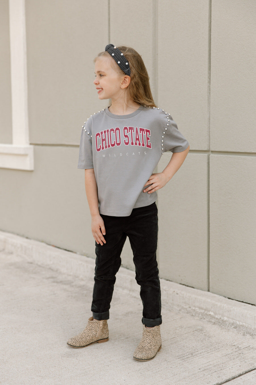 CHICO STATE WILDCATS AFTER PARTY KIDS STUDDED SHORT SLEEVE MODERATELY CROPPED TEE