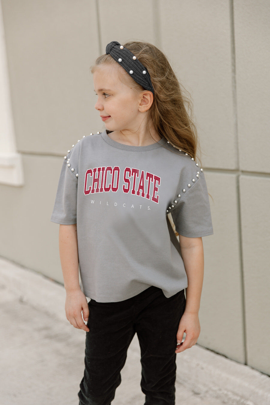 CHICO STATE WILDCATS AFTER PARTY KIDS STUDDED SHORT SLEEVE MODERATELY CROPPED TEE