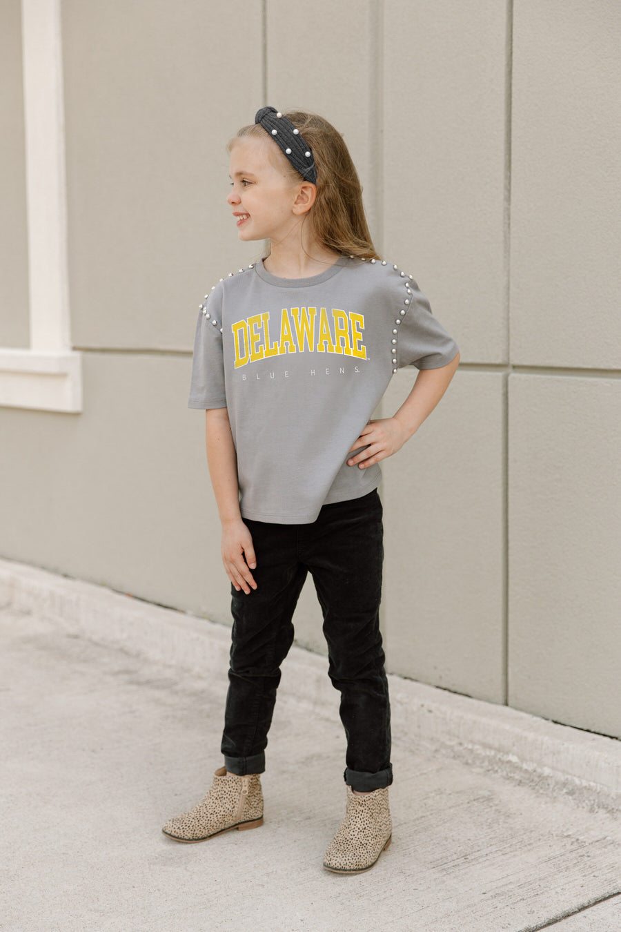 DELAWARE BLUE HENS AFTER PARTY KIDS STUDDED SHORT SLEEVE MODERATELY CROPPED TEE