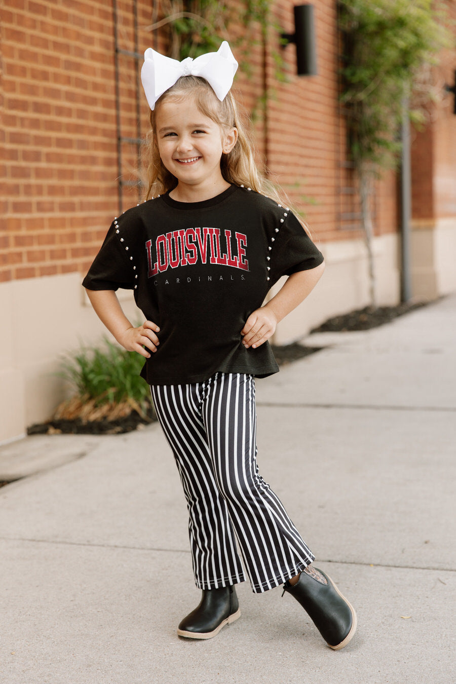 LOUISVILLE CARDINALS AFTER PARTY KIDS STUDDED SHORT SLEEVE MODERATELY CROPPED TEE