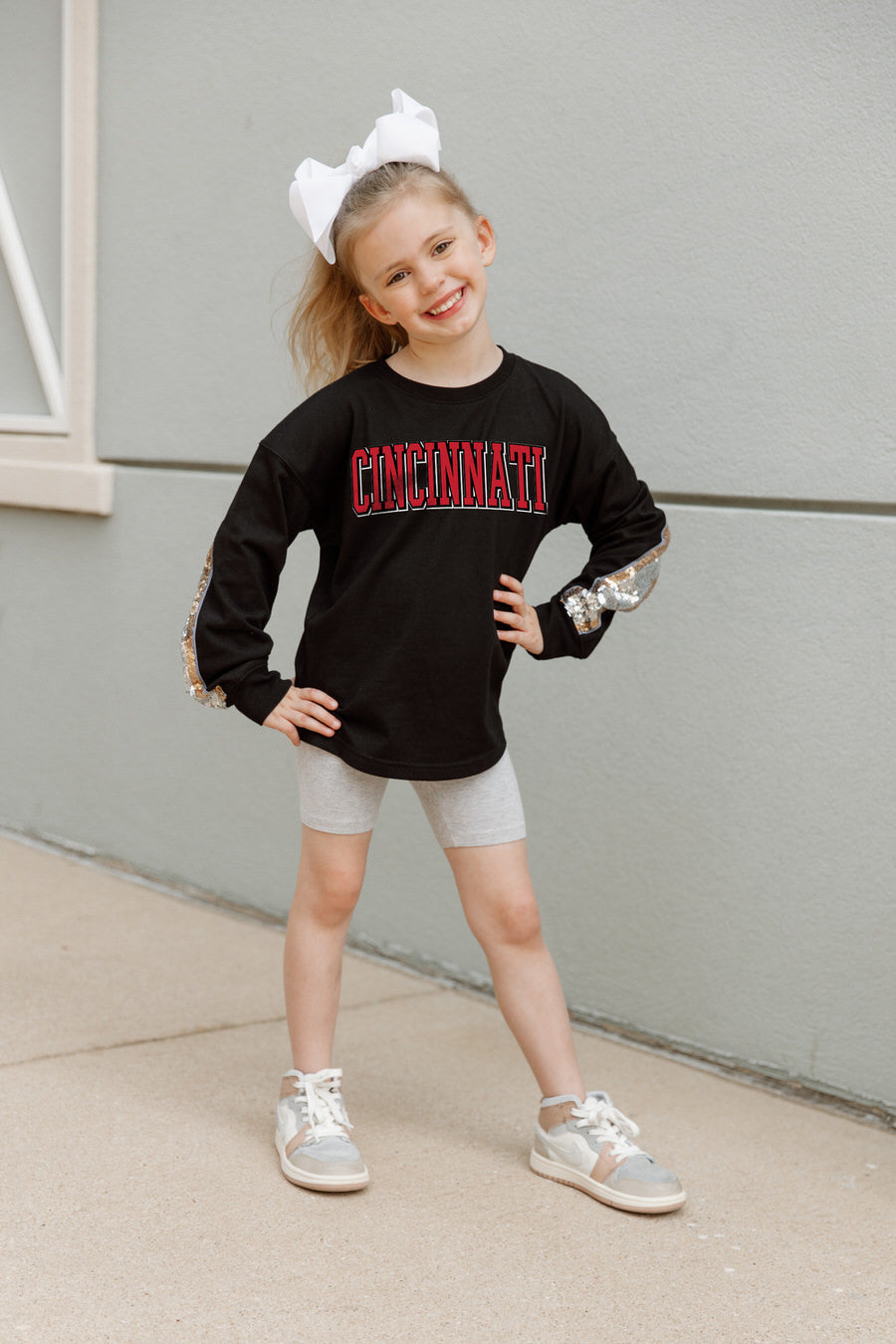 CINCINNATI BEARCATS GUESS WHO'S BACK KIDS SEQUIN YOKE PULLOVER