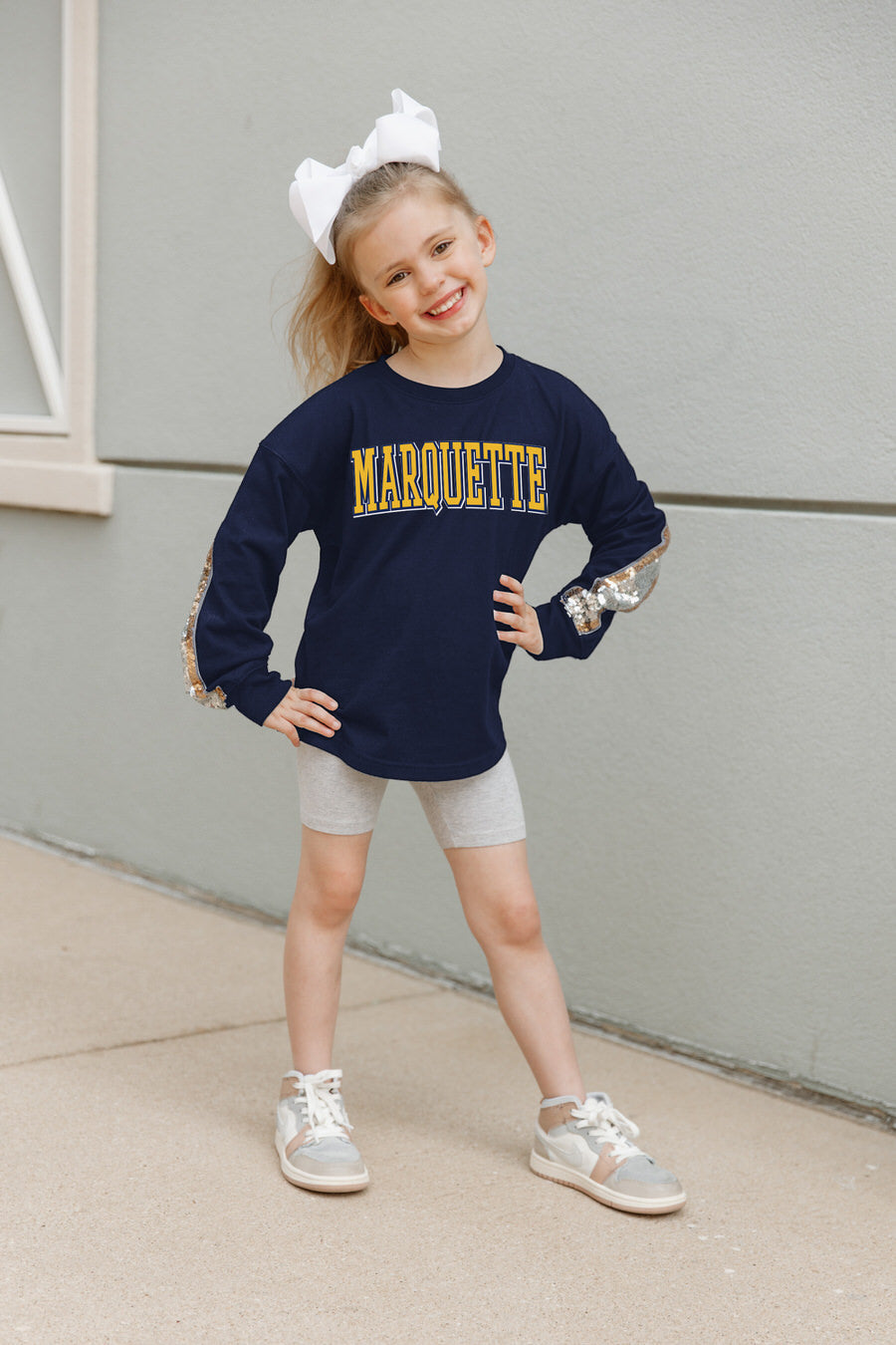 MARQUETTE GOLDEN EAGLES GUESS WHO'S BACK KIDS SEQUIN YOKE PULLOVER