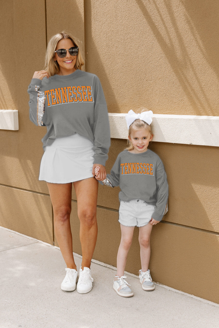 TENNESSEE VOLUNTEERS GUESS WHO'S BACK KIDS SEQUIN YOKE PULLOVER