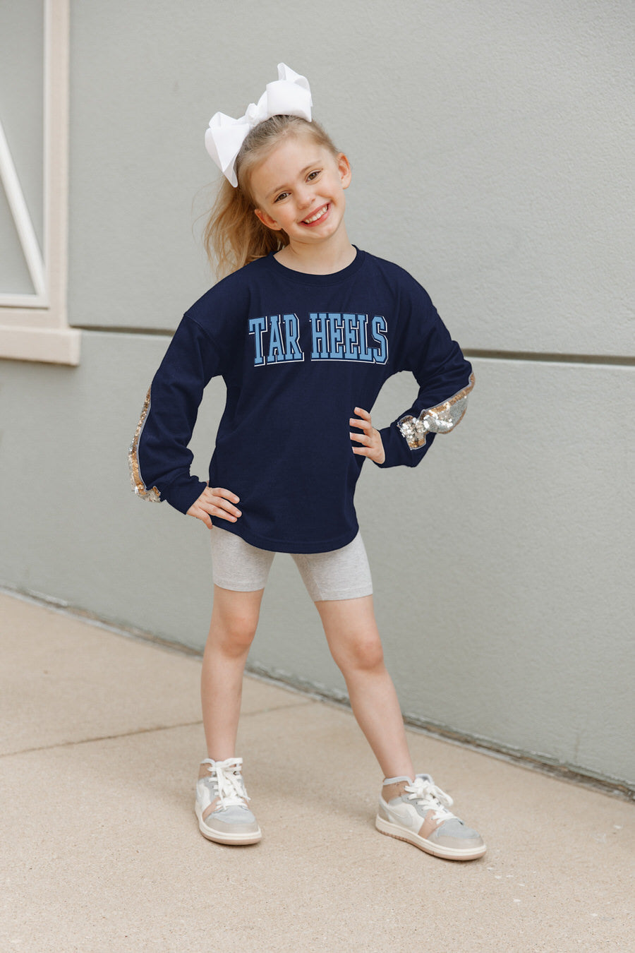 NORTH CAROLINA TAR HEELS GUESS WHO'S BACK KIDS SEQUIN YOKE PULLOVER