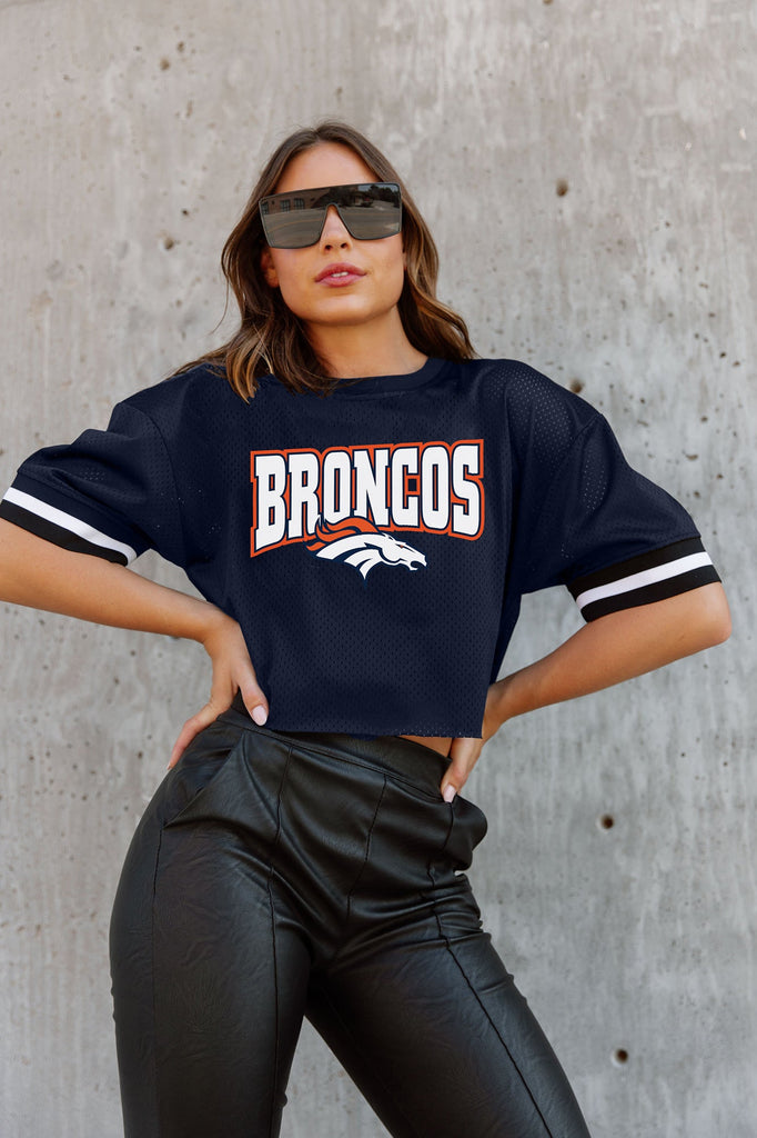 GC x NFL Denver Broncos Automatic Down Lightweight Sporty Top with Striped Sleeve Detail L / Navy