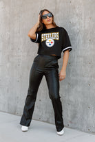 PITTSBURGH STEELERS AUTOMATIC DOWN LIGHTWEIGHT SPORTY TOP WITH STRIPED SLEEVE DETAIL