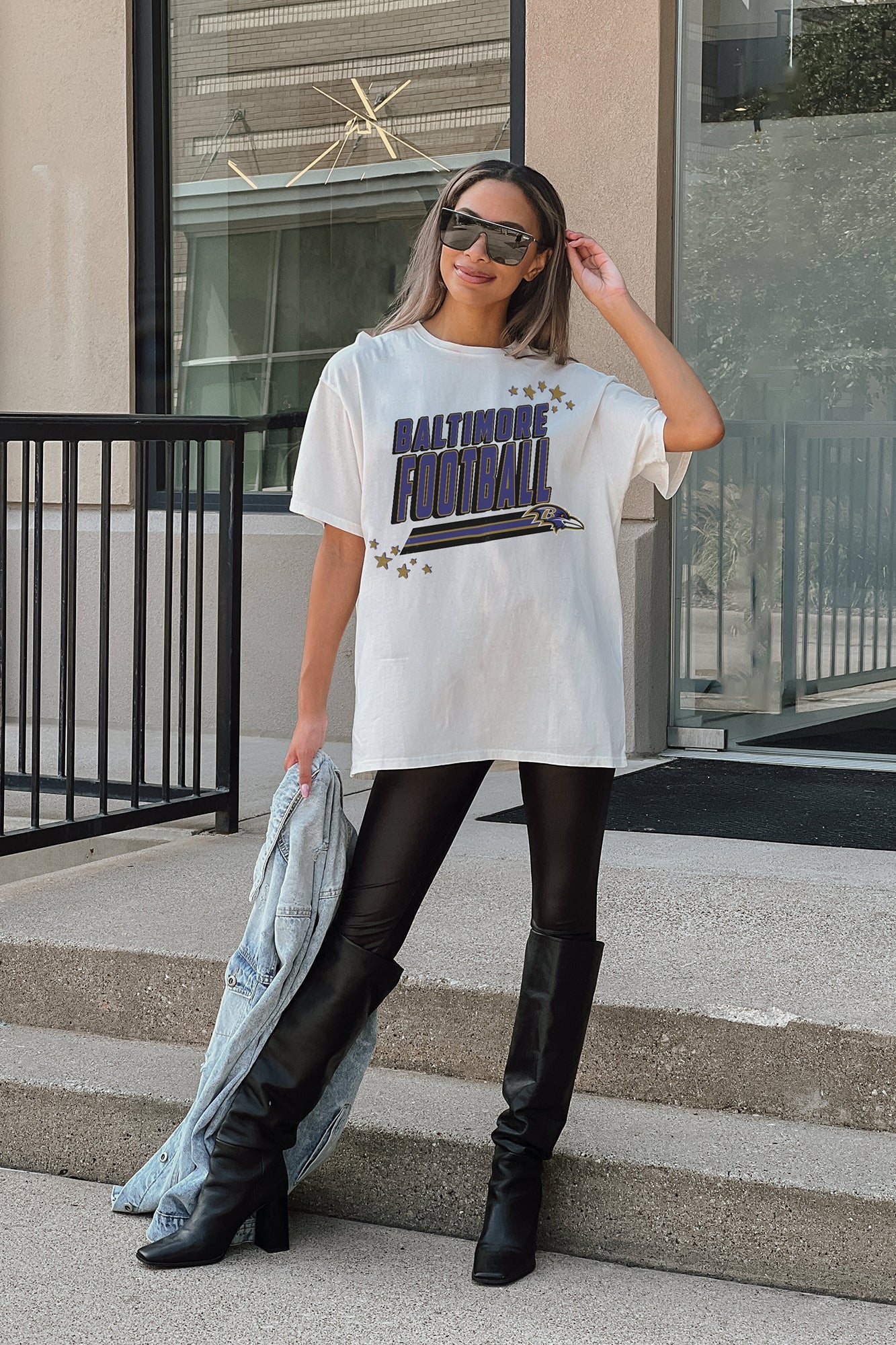 BALTIMORE RAVENS COMING IN HOT OVERSIZED CREWNECK TEE