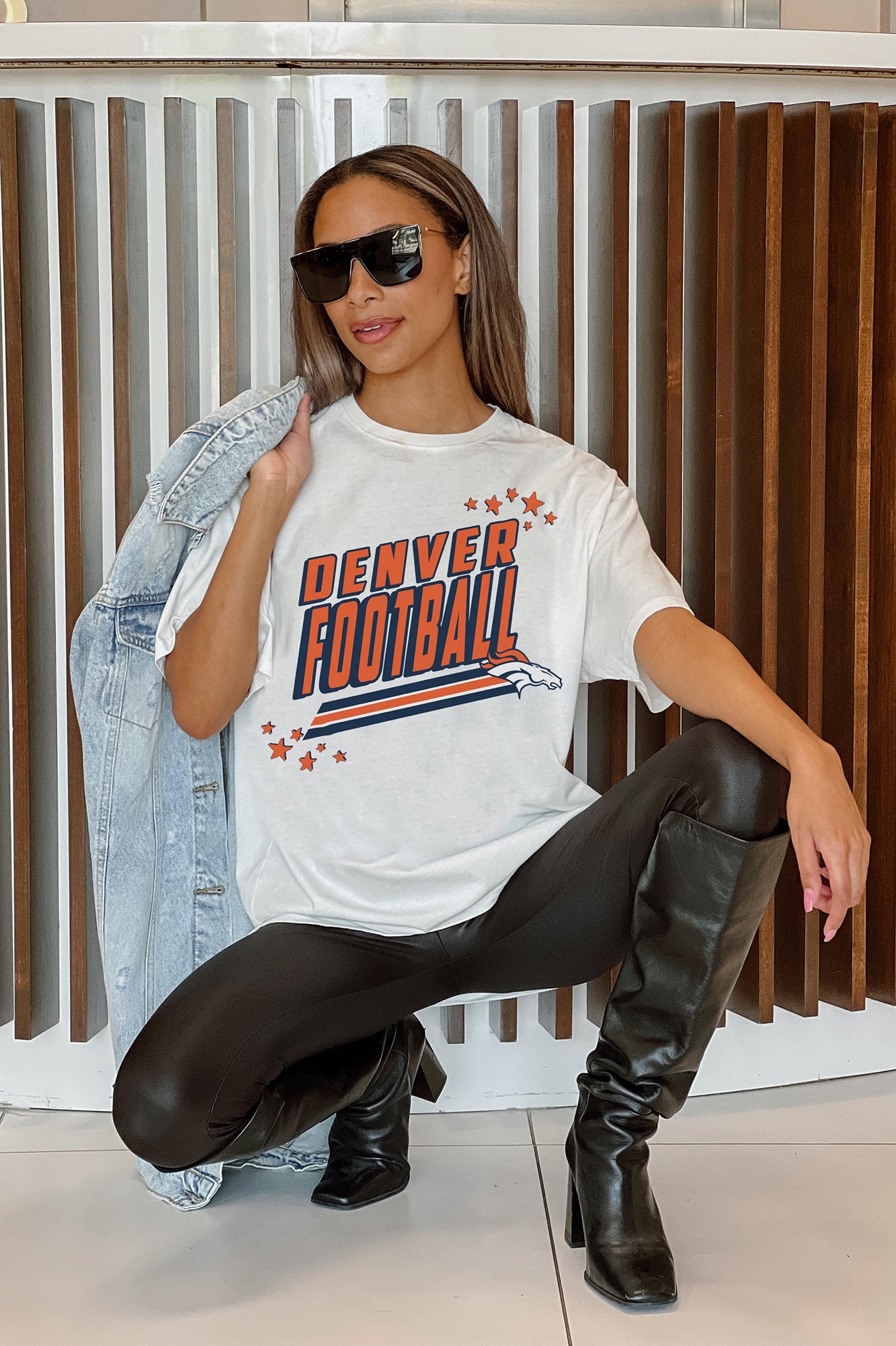 DENVER BRONCOS COMING IN HOT OVERSIZED CREWNECK TEE