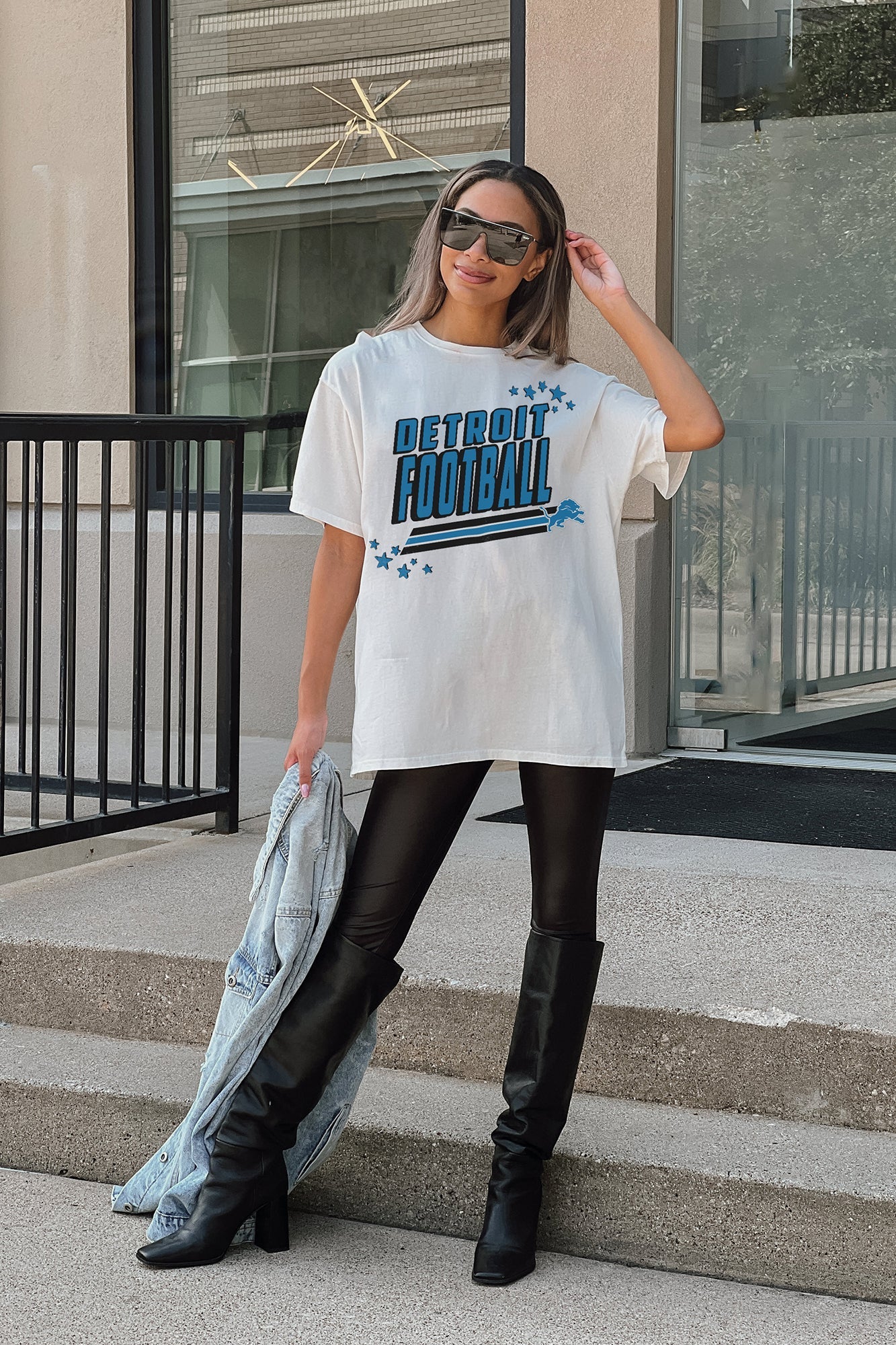 DETROIT LIONS COMING IN HOT OVERSIZED CREWNECK TEE