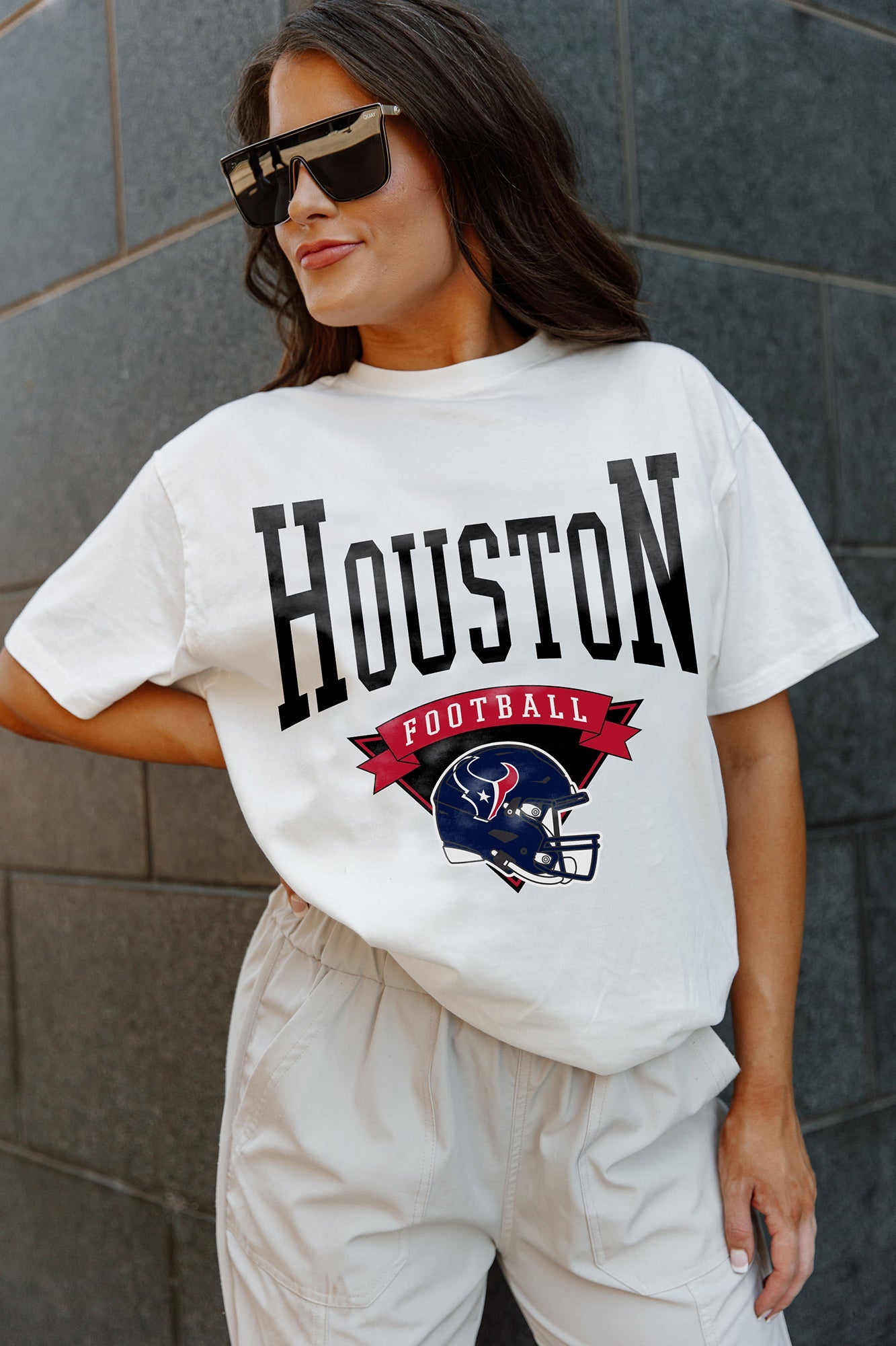 HOUSTON TEXANS TACKLE TITAN SHORT SLEEVE BOYFRIEND FIT WASHED TEE – GAMEDAY  COUTURE