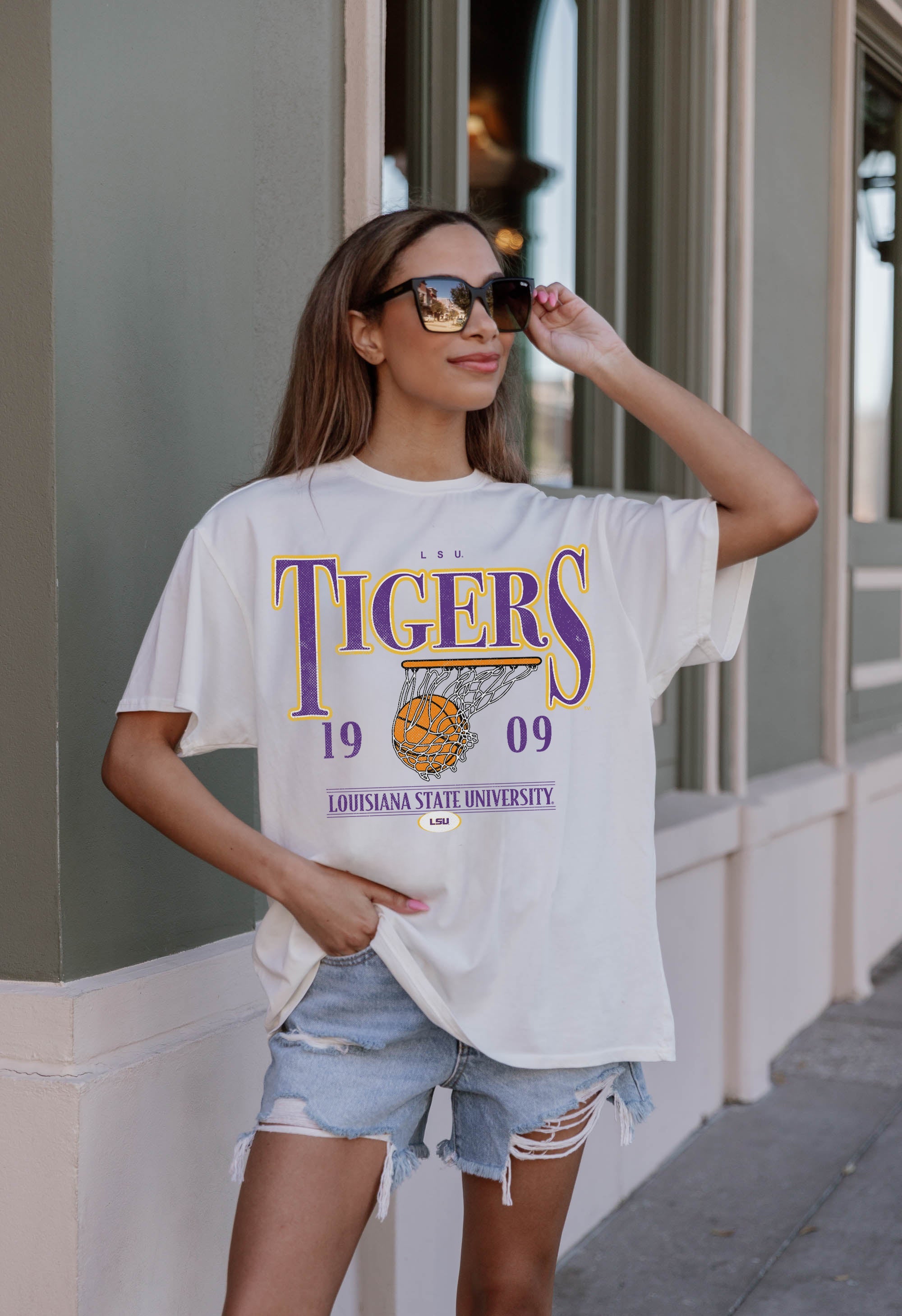 LSU TIGERS COURT DATE OVERSIZED CREWNECK TEE