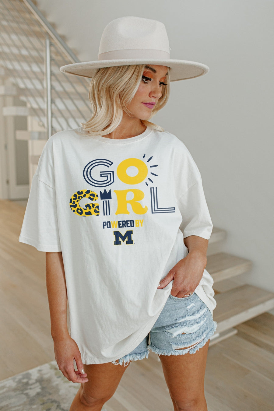 MICHIGAN WOLVERINES GO GIRL OVERSIZED CREWNECK TEE