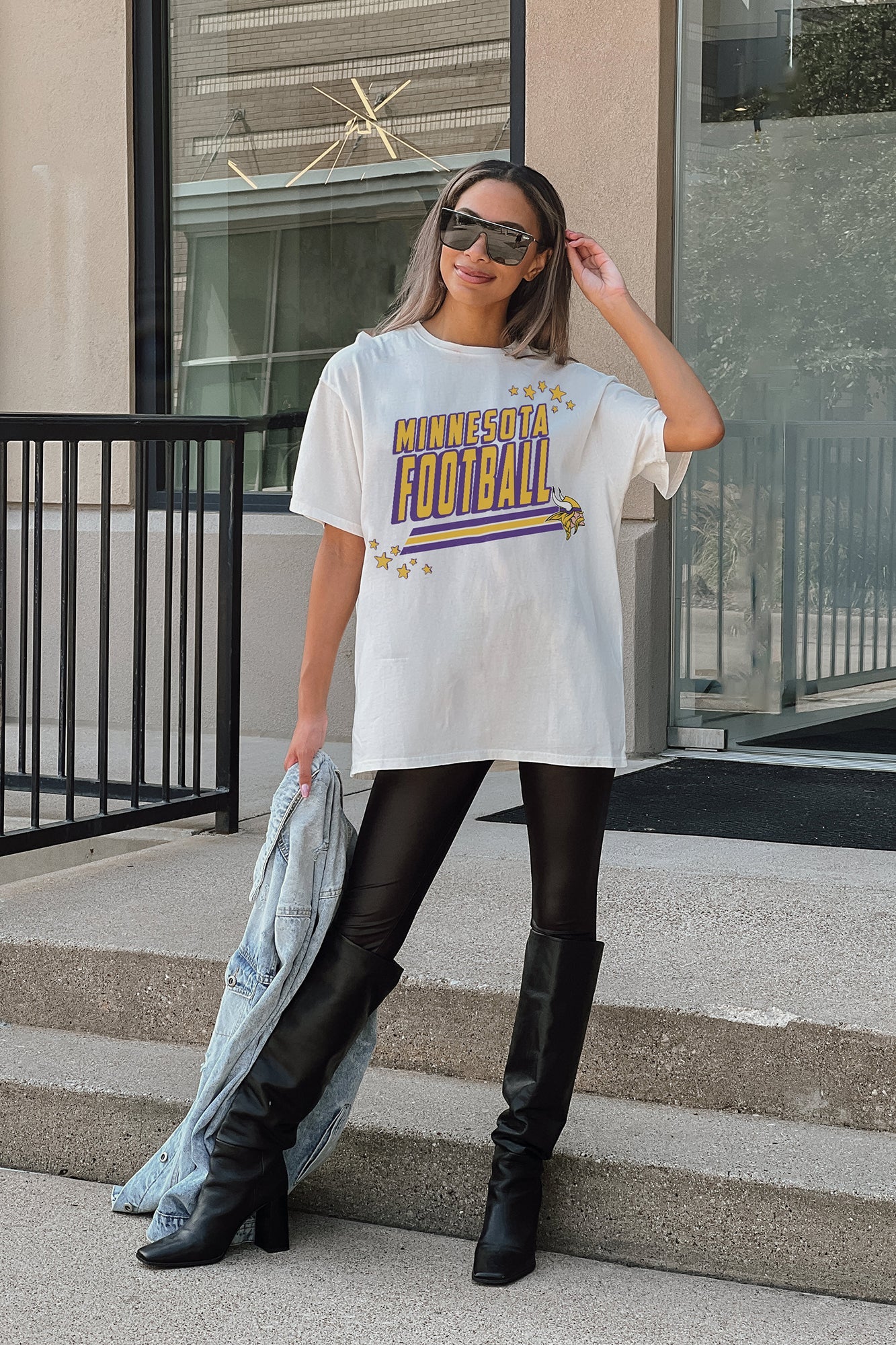 MINNESOTA VIKINGS COMING IN HOT OVERSIZED CREWNECK TEE