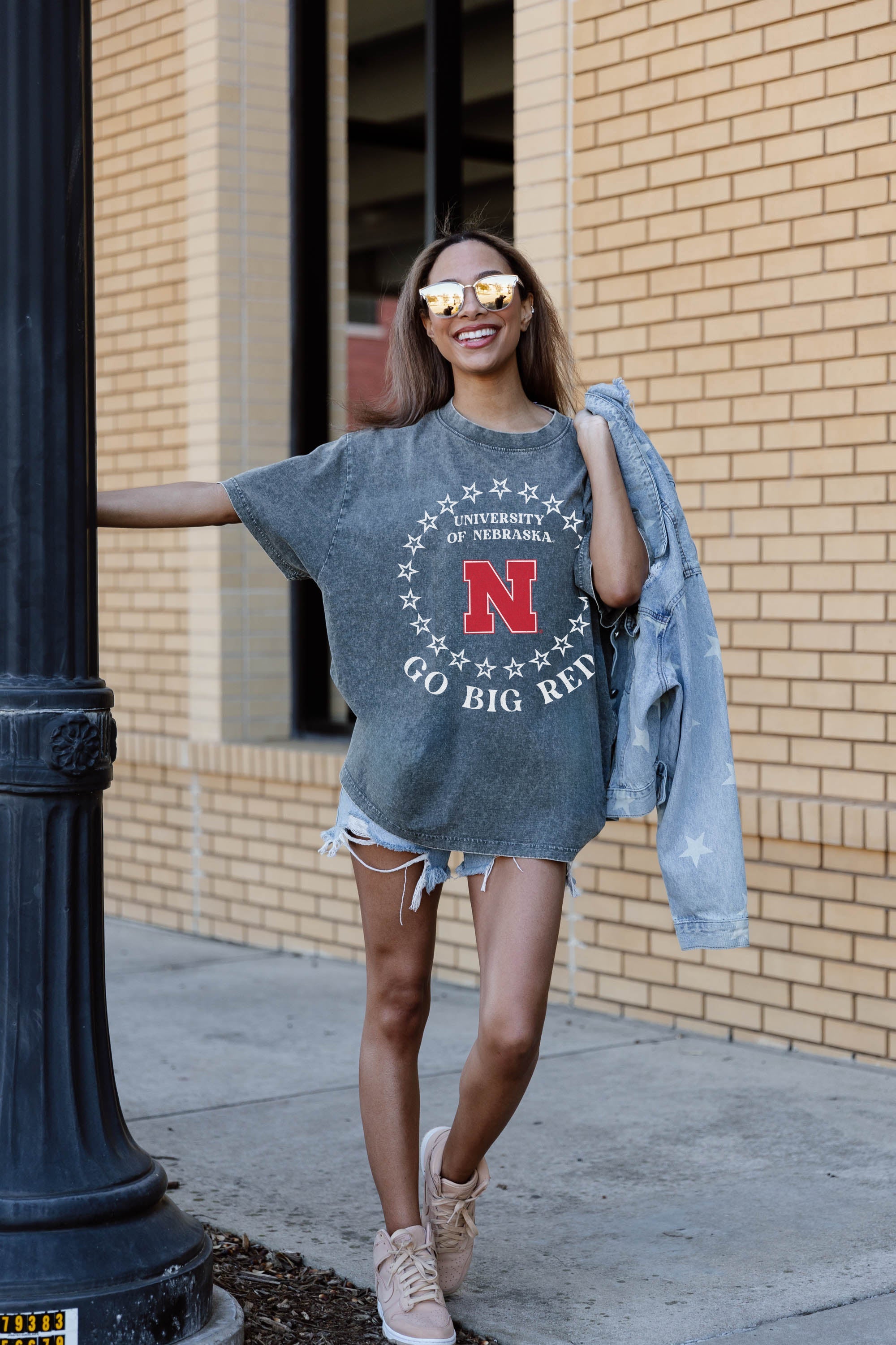 NEBRASKA CORNHUSKERS BRIGHTEST STAR OVERSIZED CREWNECK TEE