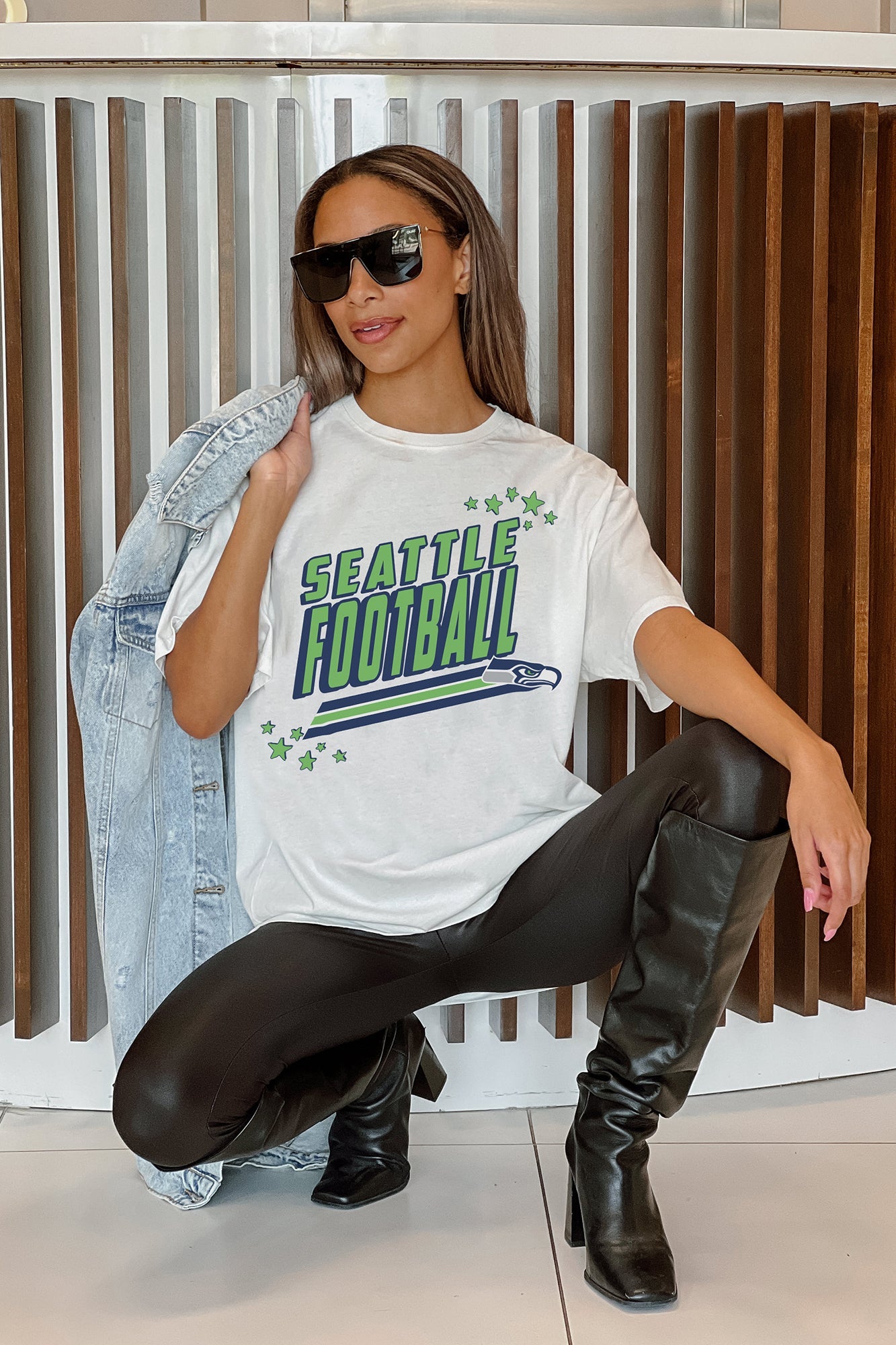 SEATTLE SEAHAWKS COMING IN HOT OVERSIZED CREWNECK TEE