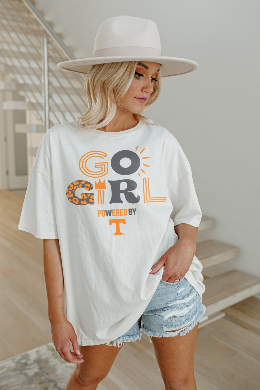 TENNESSEE VOLUNTEERS GO GIRL OVERSIZED CREWNECK TEE